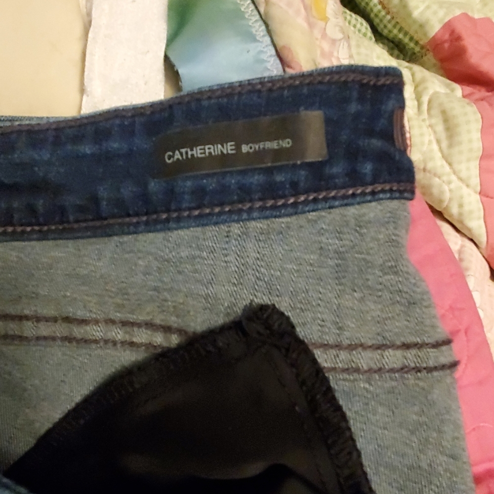 Boyfriend cut capri jeans